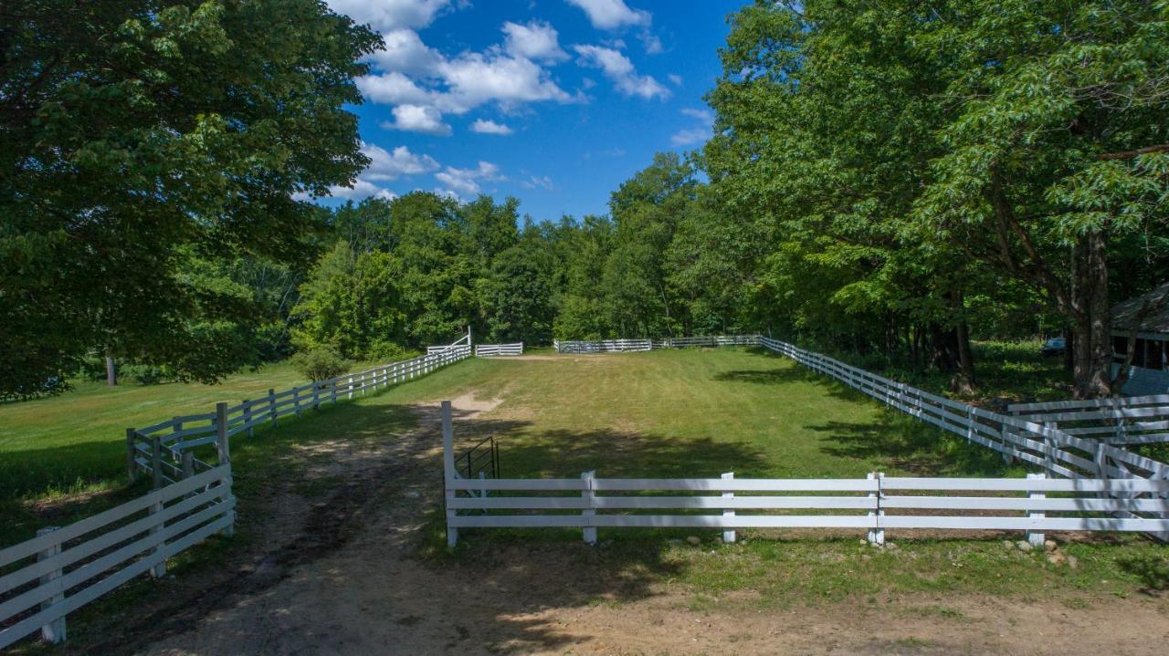 Roaring Brook Ranch Resort Lake George Exterior foto