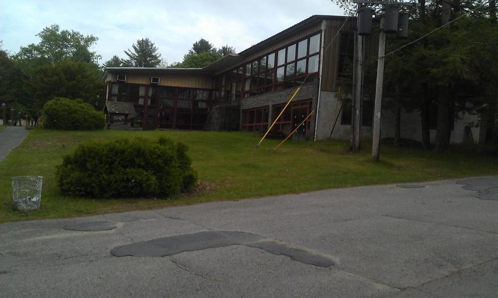 Roaring Brook Ranch Resort Lake George Exterior foto