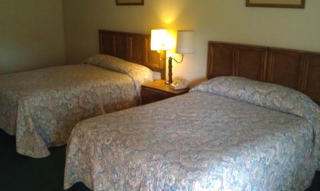 Roaring Brook Ranch Resort Lake George Exterior foto